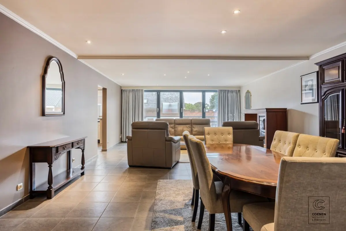 Appartement te  koop in Kontich 2550 385000.00€ 3 slaapkamers 124.00m² - Zoekertje 565170