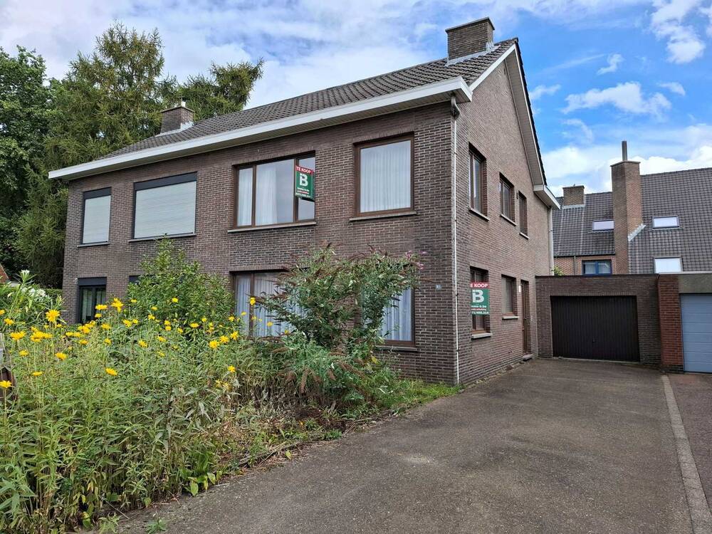 Appartementsgebouw te  koop in Mol 2400 299000.00€ 4 slaapkamers 140.00m² - Zoekertje 565802