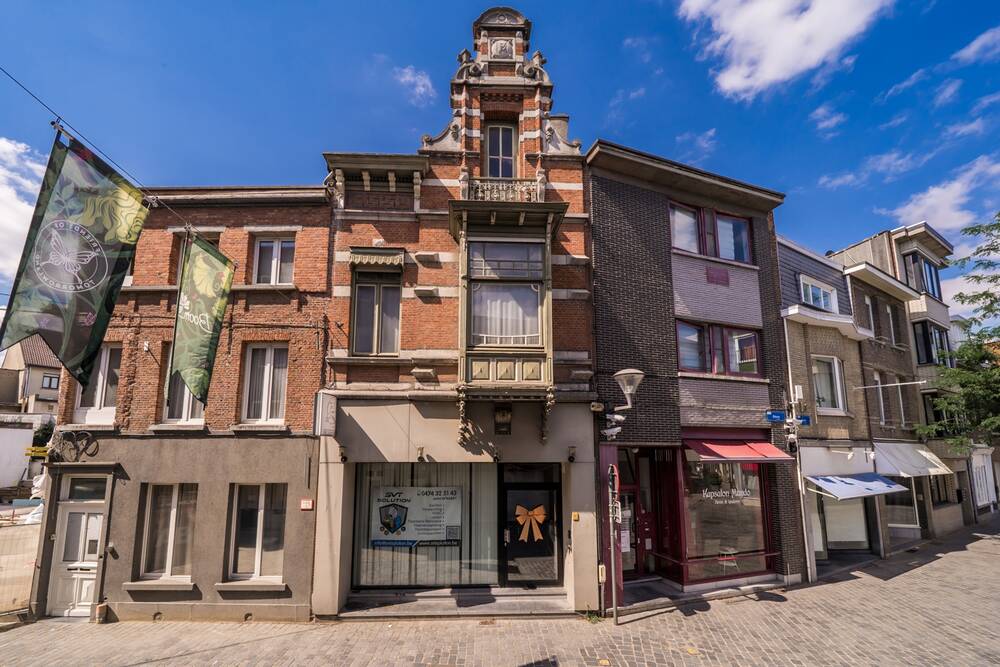 Mixgebouw te  koop in Boom 2850 349000.00€ 5 slaapkamers 329.00m² - Zoekertje 566077
