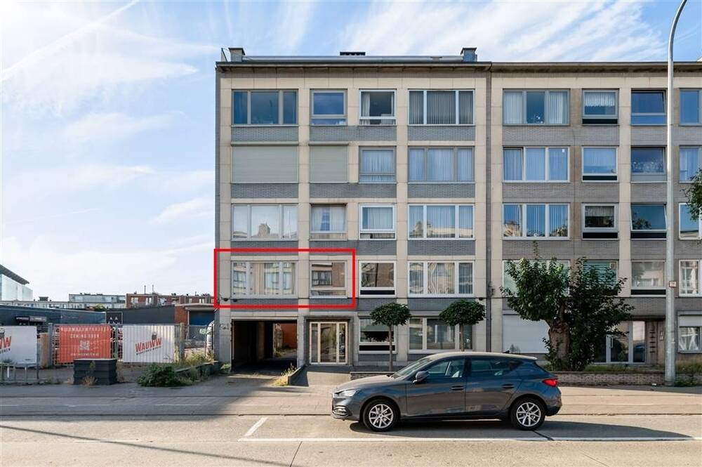 Appartement te koop in Deurne 2100 169000.00€ 2 slaapkamers 83.00m² - Zoekertje 566044