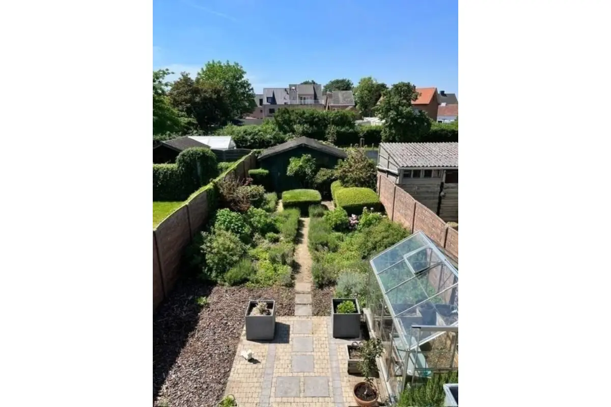 Handelszaak te  huur in Herenthout 2270 1550.00€ 2 slaapkamers 261.00m² - Zoekertje 566361