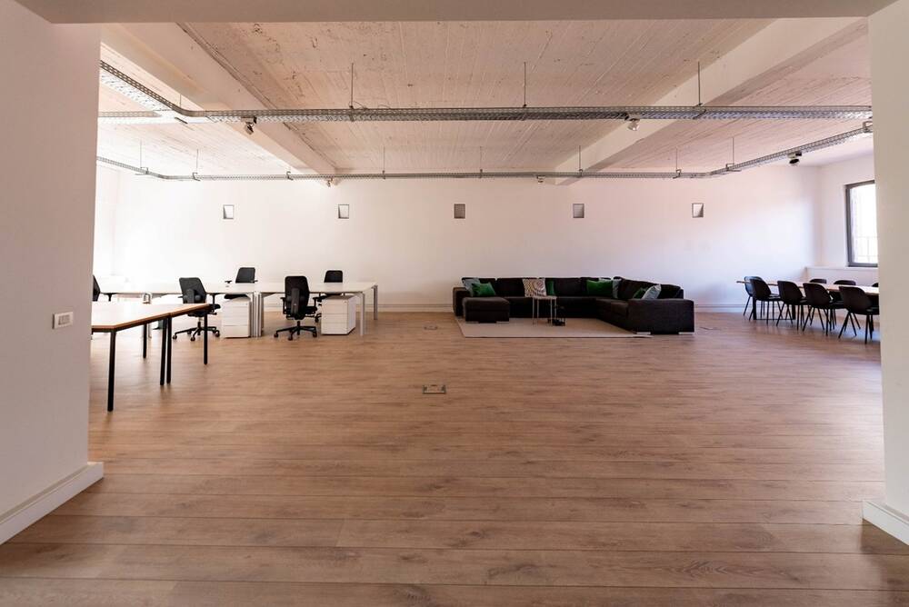Handelszaak te  huur in Antwerpen 2000 2450.00€  slaapkamers 203.00m² - Zoekertje 566493