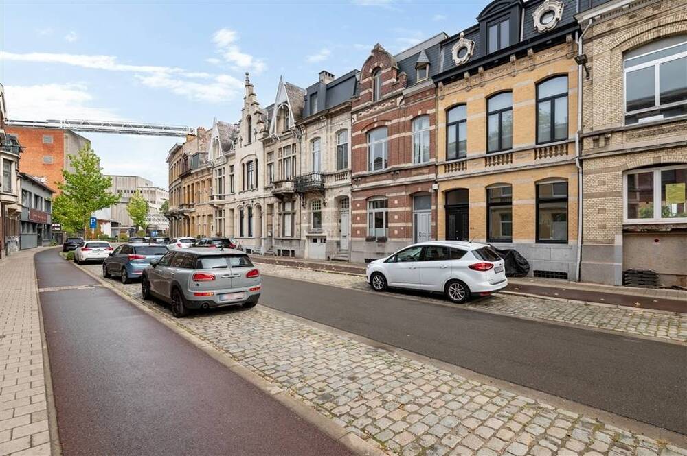 Huis te koop in Mortsel 2640 479000.00€ 5 slaapkamers 176.00m² - Zoekertje 566201