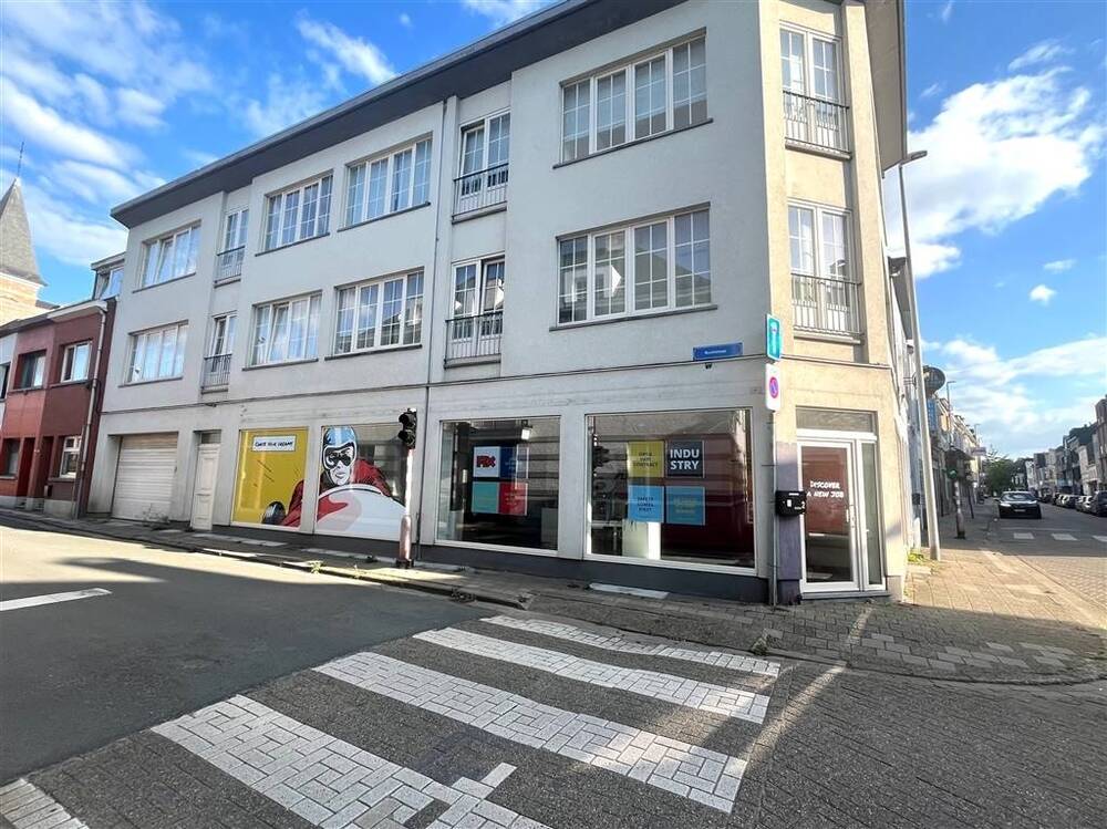Appartement te  huur in Herentals 2200 825.00€ 1 slaapkamers 104.00m² - Zoekertje 567468