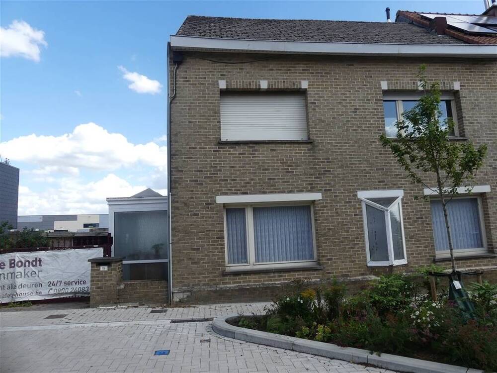 Huis te koop in Rumst 2840 299000.00€ 5 slaapkamers m² - Zoekertje 568375