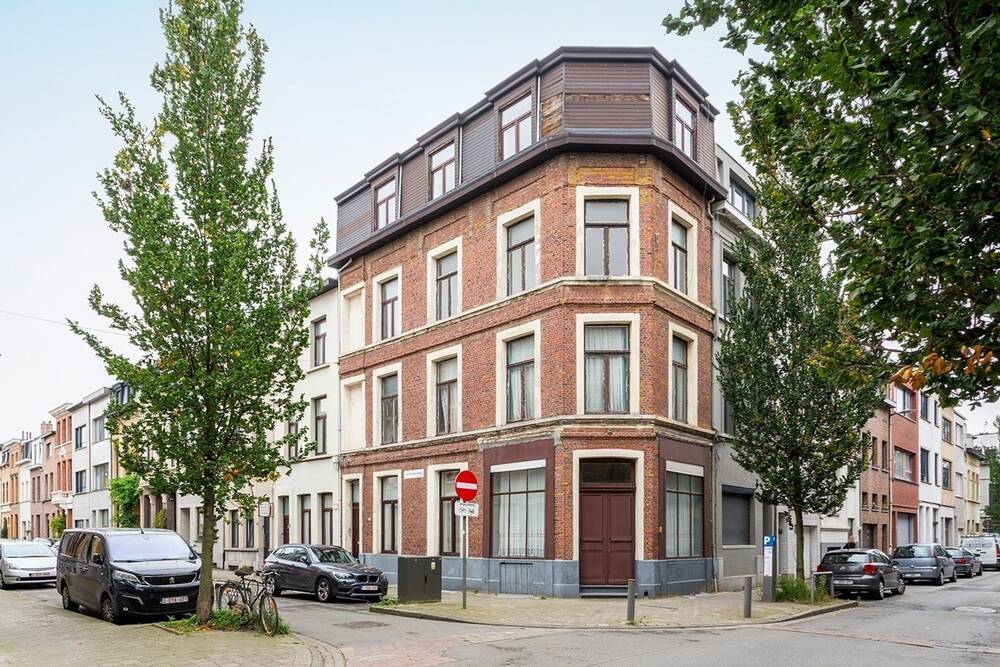 Huis te koop in Antwerpen 2018 365000.00€ 6 slaapkamers 212.00m² - Zoekertje 570021