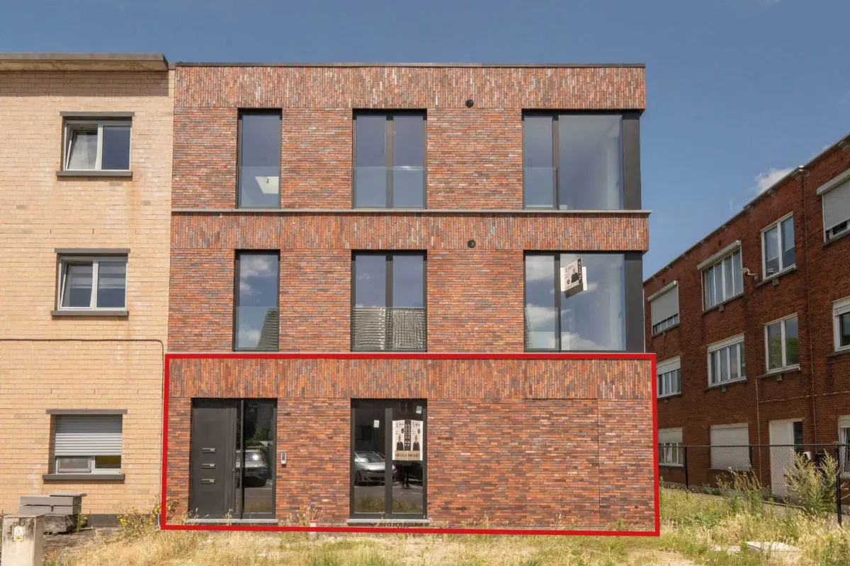 Handelszaak te  koop in Mechelen 2800 385000.00€  slaapkamers 131.00m² - Zoekertje 570495