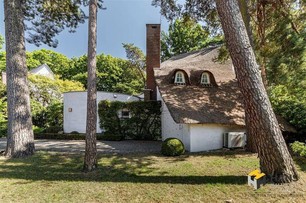 Huis te koop in Brasschaat 2930 719000.00€ 4 slaapkamers 200.00m² - Zoekertje 569839