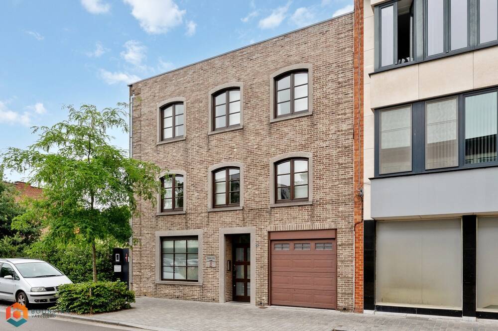 Huis te  koop in Boom 2850 628000.00€ 3 slaapkamers 316.00m² - Zoekertje 569033