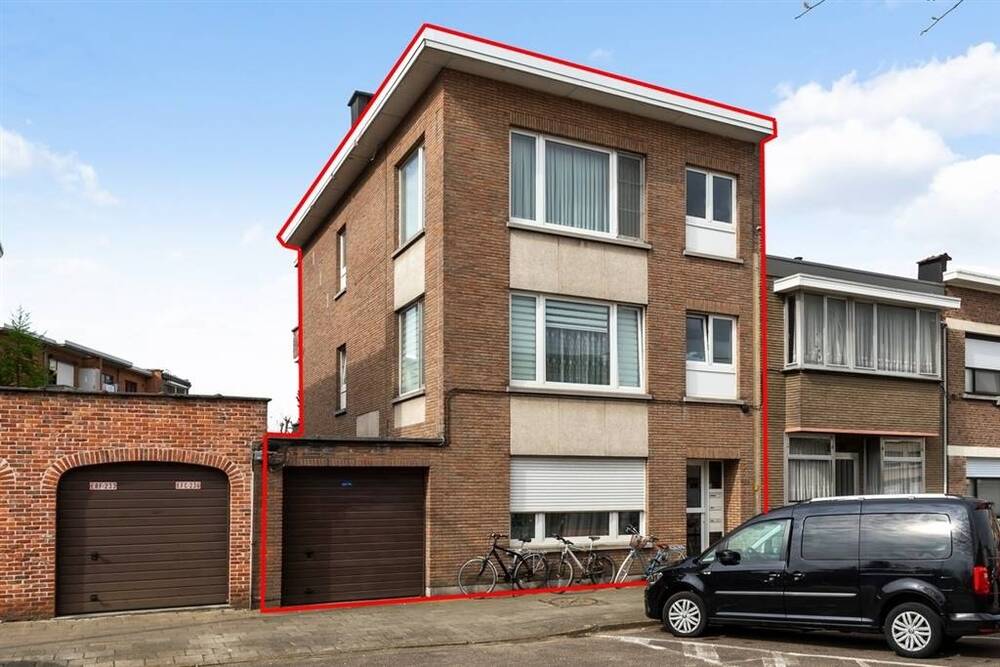 Huis te koop in Wilrijk 2610 799000.00€ 6 slaapkamers 254.00m² - Zoekertje 571190