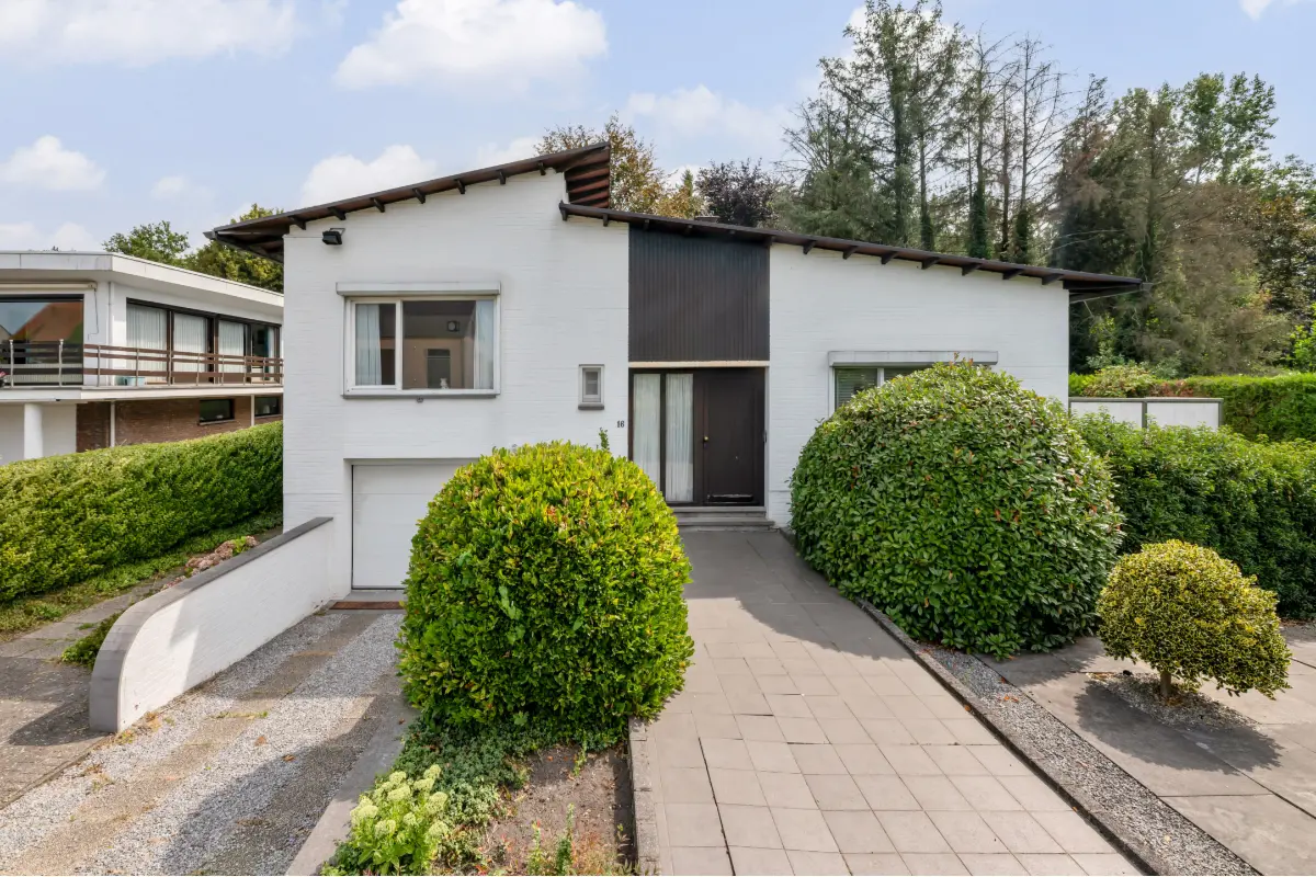 Huis te  koop in Mol 2400 299000.00€ 3 slaapkamers 217.00m² - Zoekertje 582868