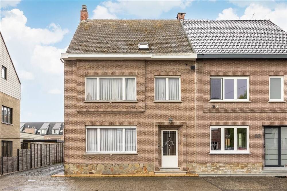 Huis te koop in Heist-op-den-Berg 2220 308000.00€ 4 slaapkamers 265.00m² - Zoekertje 572412