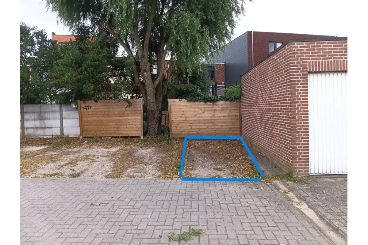 Parking te  koop in Deurne 2100 9250.00€  slaapkamers m² - Zoekertje 572900