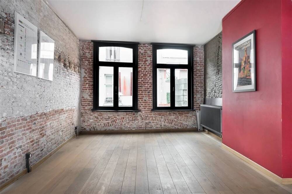 Mixgebouw te  koop in Mechelen 2800 368000.00€ 1 slaapkamers 139.00m² - Zoekertje 572940