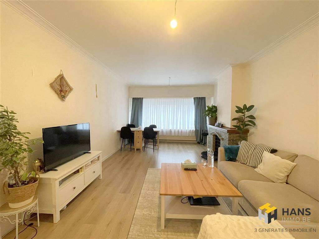 Appartement te  huur in Deurne 2100 950.00€ 2 slaapkamers 75.00m² - Zoekertje 574100