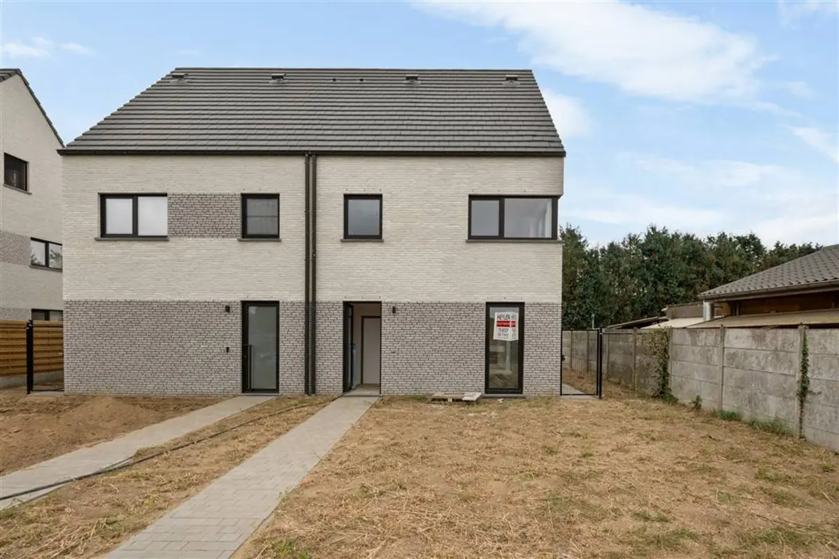 Huis te koop in Emblem 2520 440000.00€ 3 slaapkamers 174.30m² - Zoekertje 573789