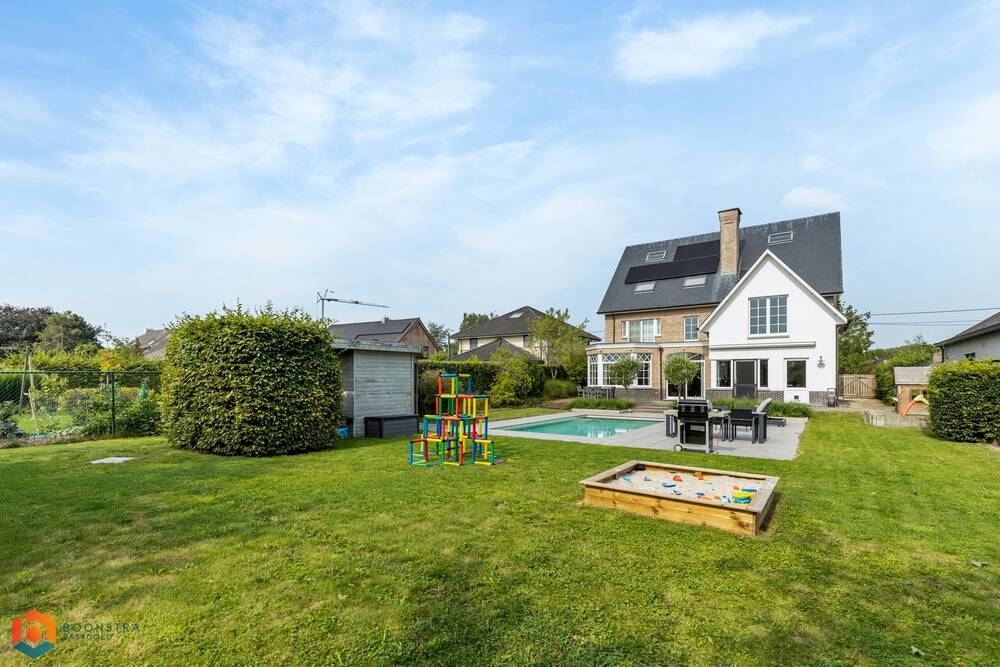 Huis te  koop in Onze-Lieve-Vrouw-Waver 2861 985000.00€ 9 slaapkamers 549.00m² - Zoekertje 573322