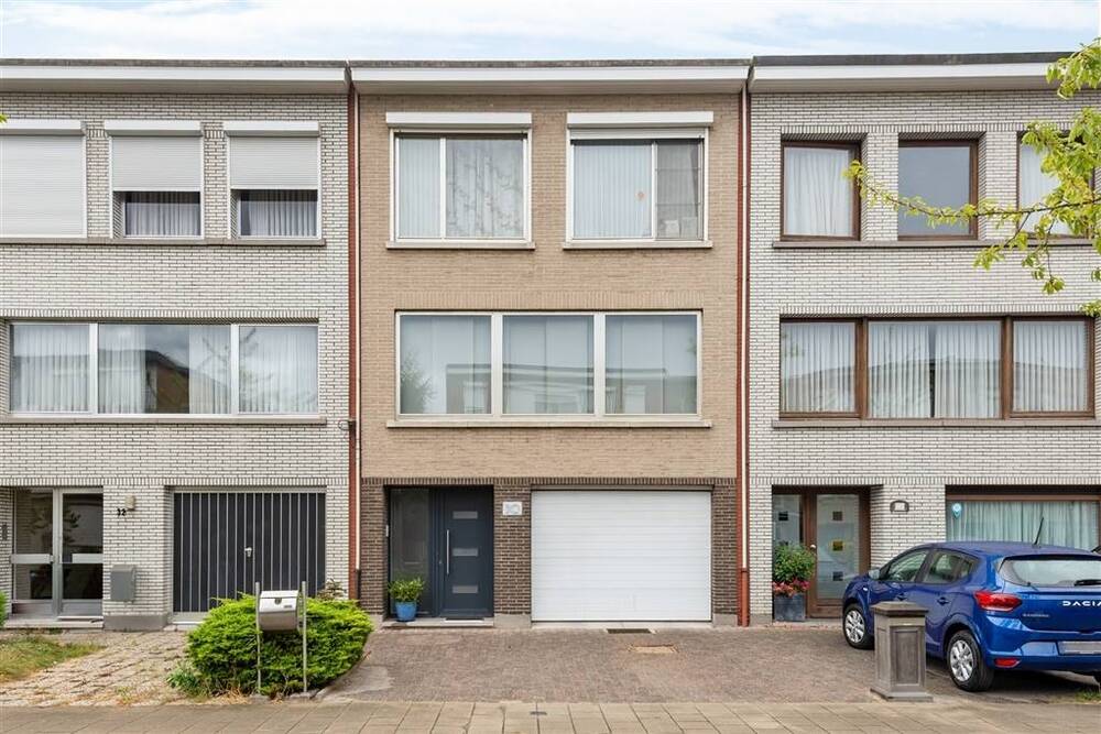 Huis te  koop in Merksem 2170 399000.00€ 3 slaapkamers 179.00m² - Zoekertje 574973