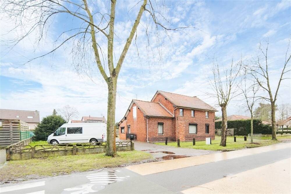 Huis te  koop in Mol 2400 245000.00€ 3 slaapkamers 195.00m² - Zoekertje 574498