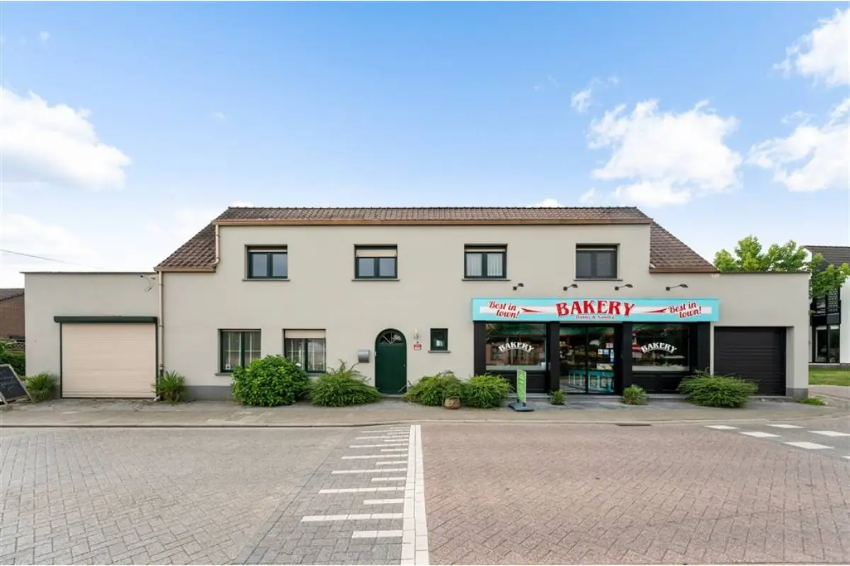 Handelszaak te  koop in Olen 2250 575000.00€ 4 slaapkamers 501.00m² - Zoekertje 576197