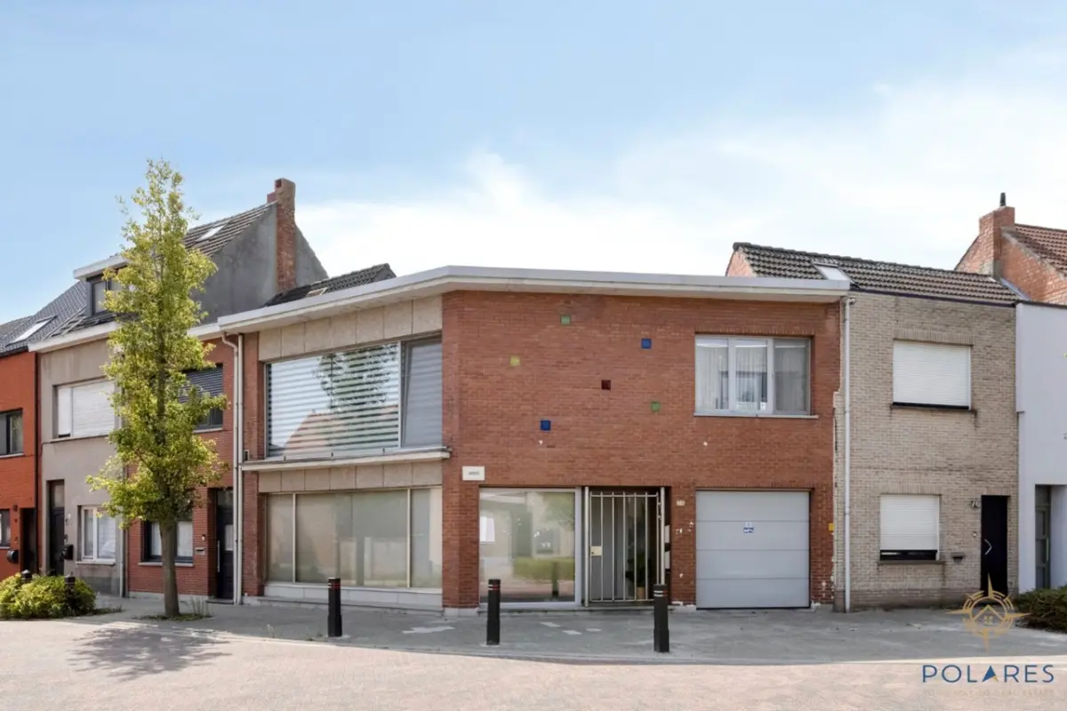 Appartementsgebouw te  koop in Hemiksem 2620 429000.00€  slaapkamers 170.00m² - Zoekertje 575413