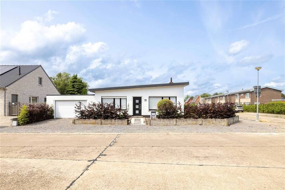 Huis te  koop in Schriek 2223 320000.00€ 2 slaapkamers 144.00m² - Zoekertje 576277