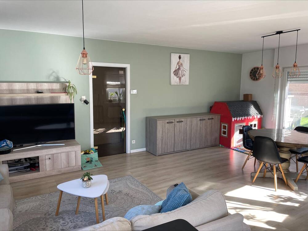 Appartement te  koop in Malle 2390 275000.00€ 2 slaapkamers 150.00m² - Zoekertje 576468