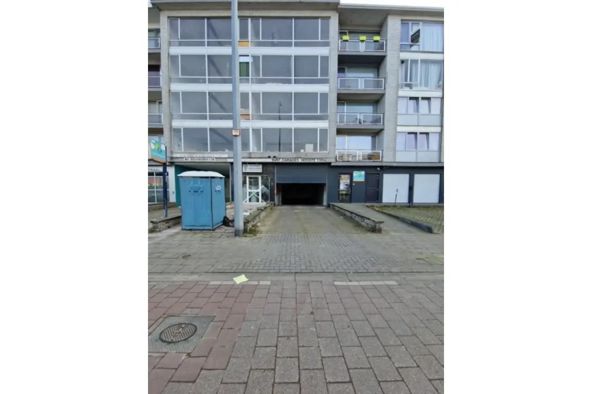 Box te  koop in Deurne 2100 18000.00€  slaapkamers m² - Zoekertje 576728