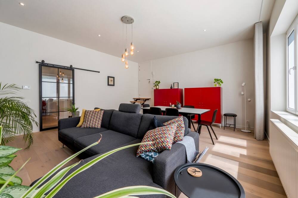 Appartement te  koop in Burcht 2070 325000.00€ 2 slaapkamers 125.00m² - Zoekertje 577638