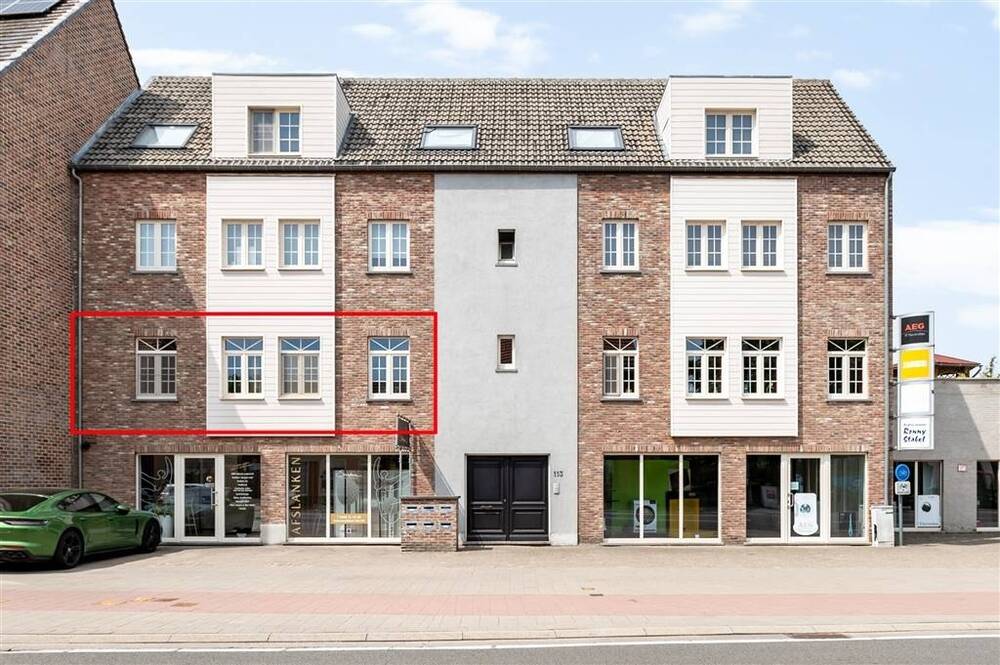 Appartement te  koop in Weelde 2381 265000.00€ 1 slaapkamers 81.00m² - Zoekertje 577201