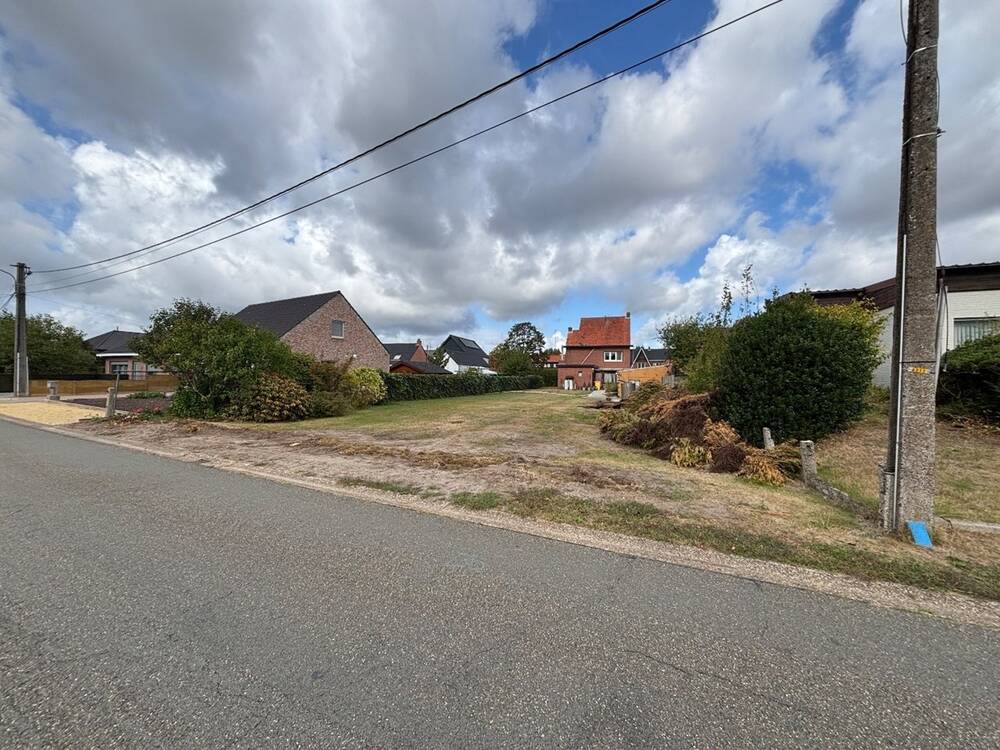 Grond te  koop in Mol 2400 169000.00€  slaapkamers m² - Zoekertje 576657