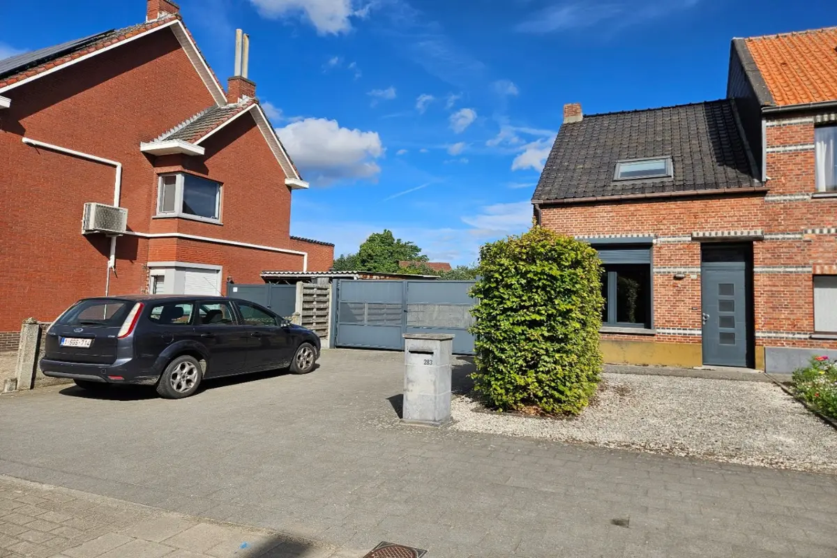 Huis te  huur in Mol 2400 950.00€ 2 slaapkamers 102.00m² - Zoekertje 577163