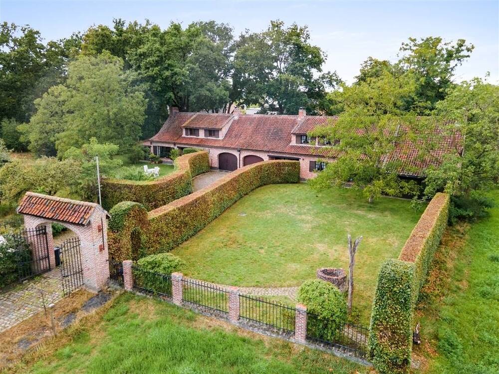 Huis te  koop in Sint-Job-in-'t-Goor 2960 1149000.00€ 7 slaapkamers 396.00m² - Zoekertje 577733