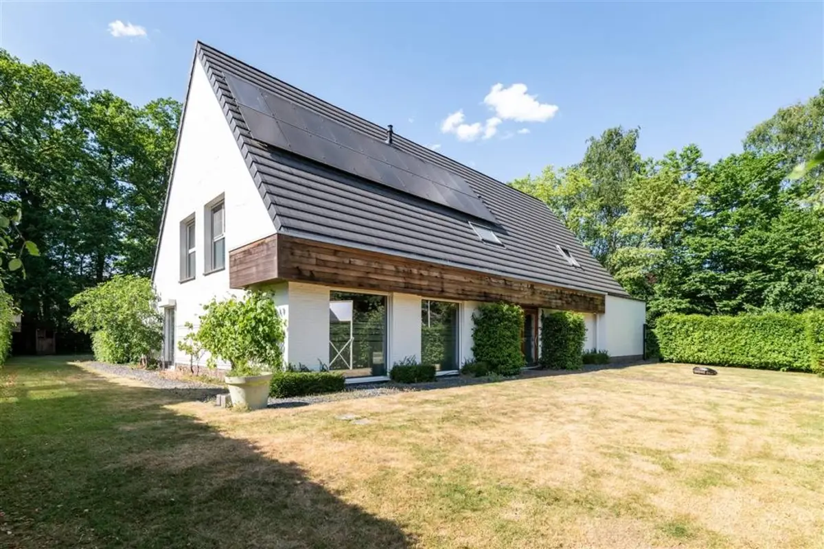 Villa te  koop in Brasschaat 2930 1350000.00€ 5 slaapkamers 712.00m² - Zoekertje 577729