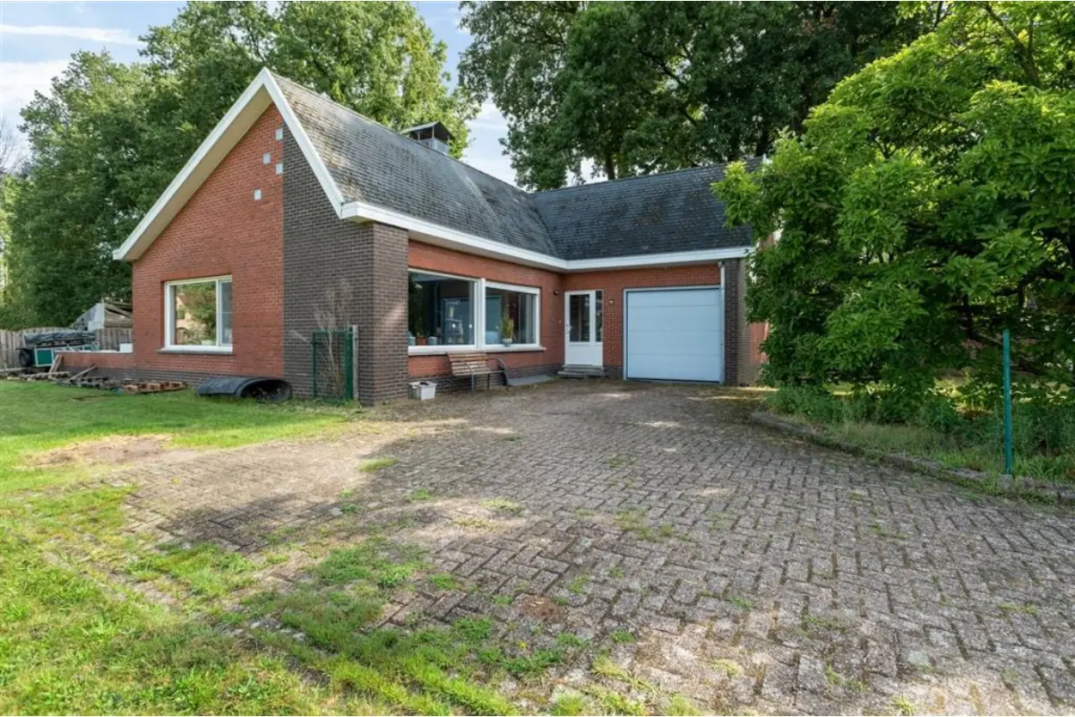 Huis te  koop in Sint-Job-in-'t-Goor 2960 519000.00€ 5 slaapkamers 215.00m² - Zoekertje 577755