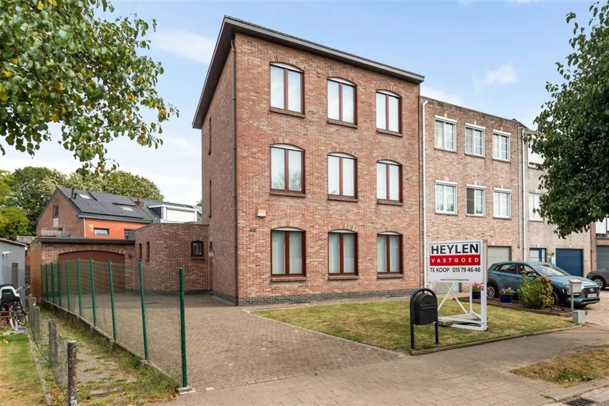 Huis te  koop in Schelle 2627 589000.00€ 5 slaapkamers 266.00m² - Zoekertje 577861