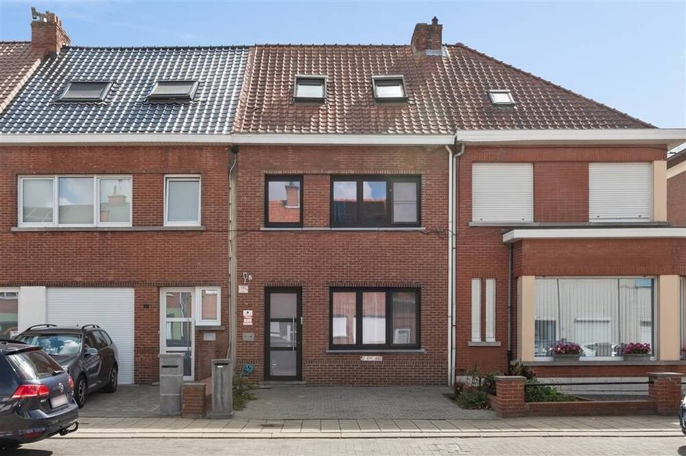 Huis te  koop in Ekeren 2180 399000.00€ 4 slaapkamers 166.00m² - Zoekertje 578309