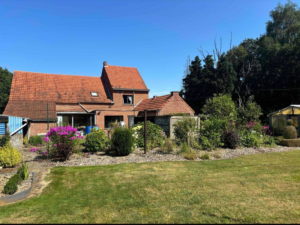 Huis te  koop in Meerhout 2450 409000.00€ 5 slaapkamers 245.00m² - Zoekertje 578314