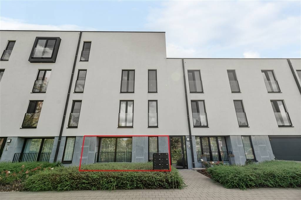 Benedenverdieping te  koop in Hoboken 2660 415000.00€ 2 slaapkamers 98.00m² - Zoekertje 580119