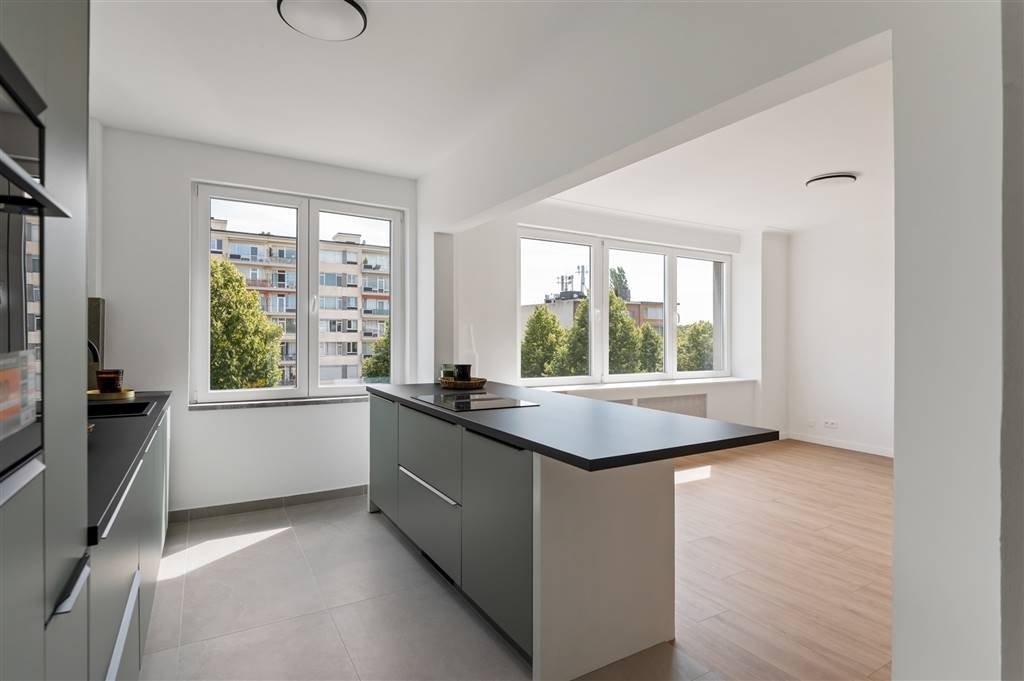 Appartement te  koop in Wilrijk 2610 349000.00€ 2 slaapkamers 103.00m² - Zoekertje 579563