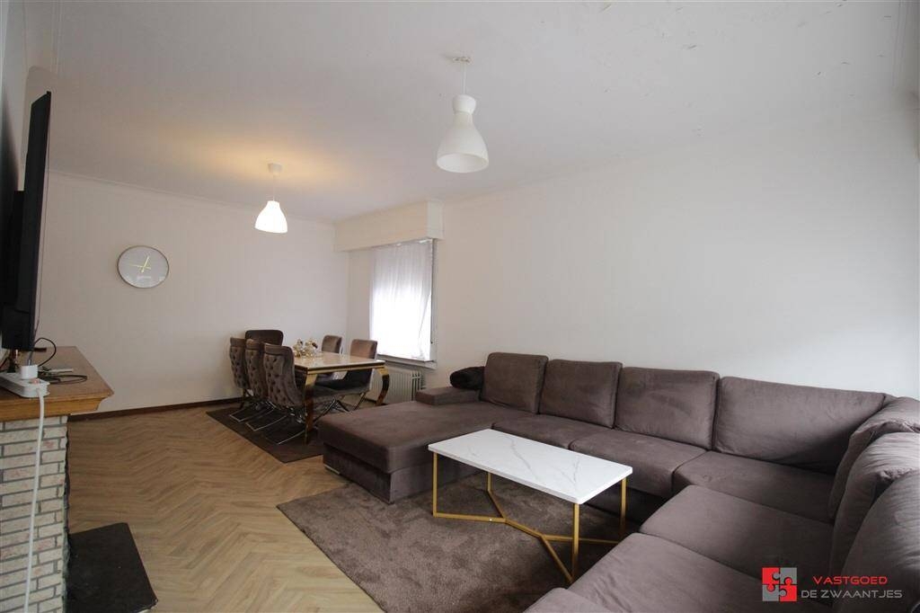 Appartement te  koop in Wilrijk 2610 205000.00€ 2 slaapkamers 75.00m² - Zoekertje 579831