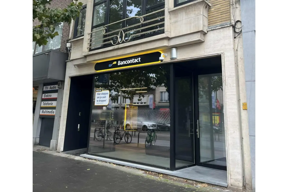 Handelszaak te  koop in Mortsel 2640 350000.00€  slaapkamers m² - Zoekertje 582558