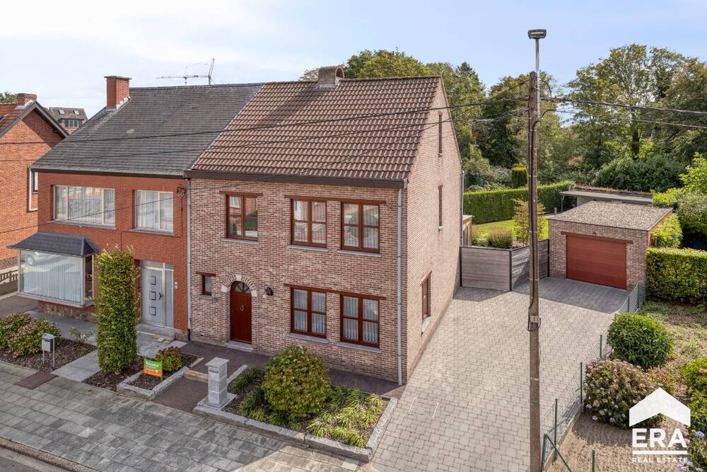 Huis te koop in Geel 2440 385000.00€ 3 slaapkamers 160.00m² - Zoekertje 582243