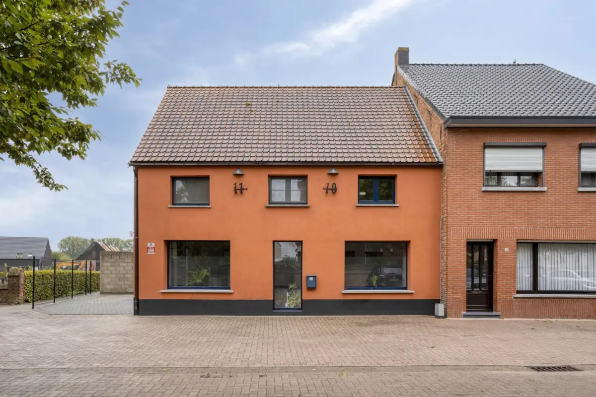 Huis te  koop in Geel 2440 350000.00€ 1 slaapkamers 182.00m² - Zoekertje 582972