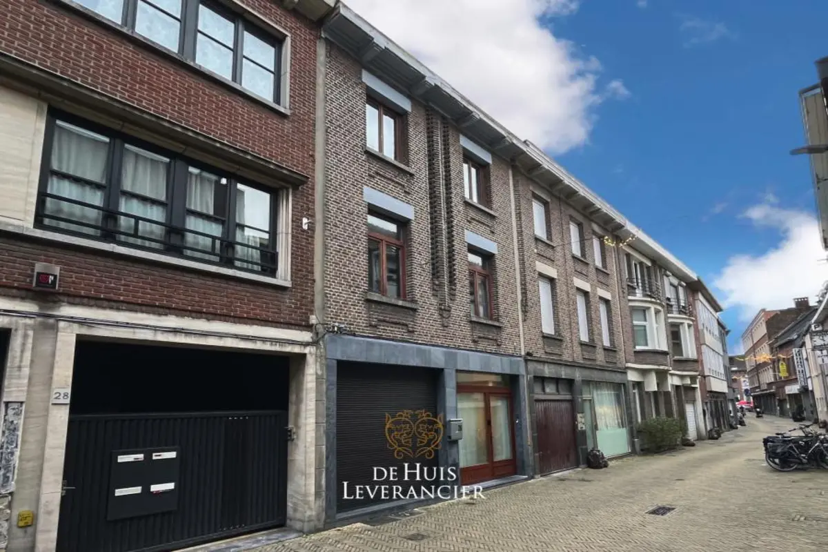 Huis te koop in Boom 2850 399000.00€ 7 slaapkamers 241.00m² - Zoekertje 583007