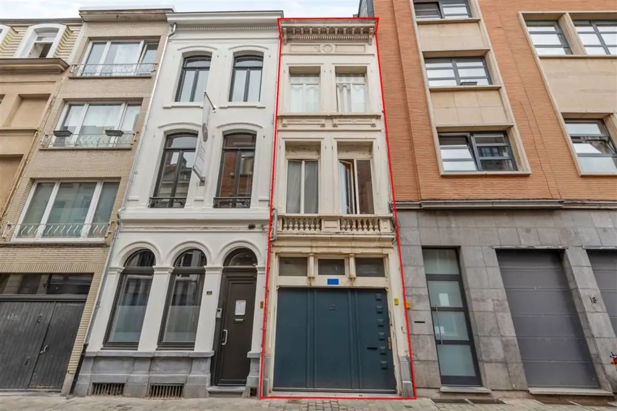 Huis te  koop in Antwerpen 2000 375000.00€ 4 slaapkamers 216.00m² - Zoekertje 583091