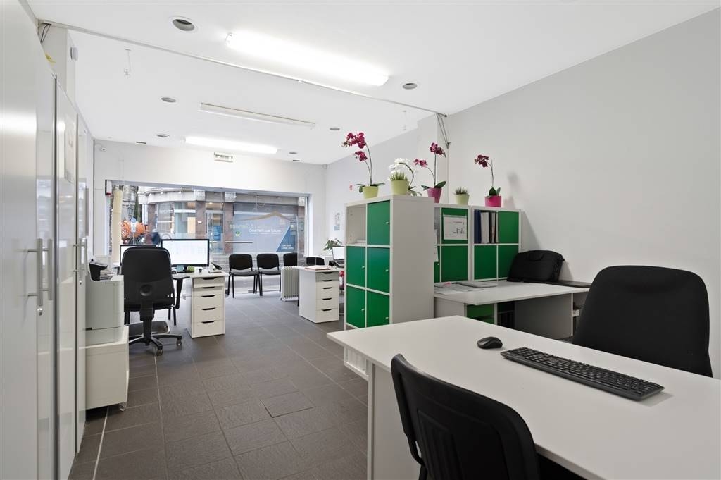 Handelszaak te  koop in Antwerpen 2018 165000.00€  slaapkamers 54.00m² - Zoekertje 583090