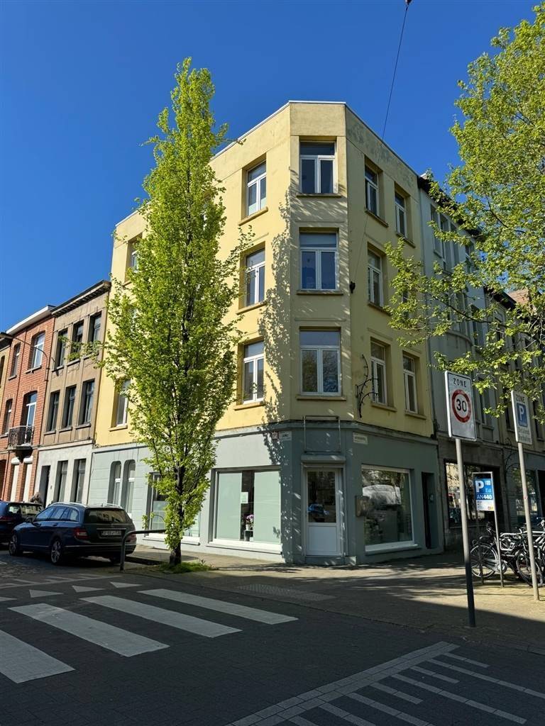 Appartementsgebouw te koop in Berchem 2600 595000.00€ 3 slaapkamers 220.00m² - Zoekertje 583975