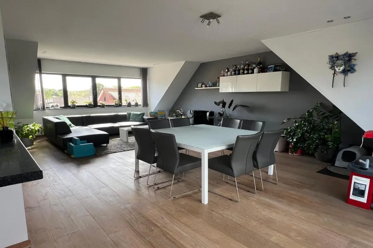 Appartement te  koop in Zoersel 2980 335000.00€ 2 slaapkamers 115.00m² - Zoekertje 584251