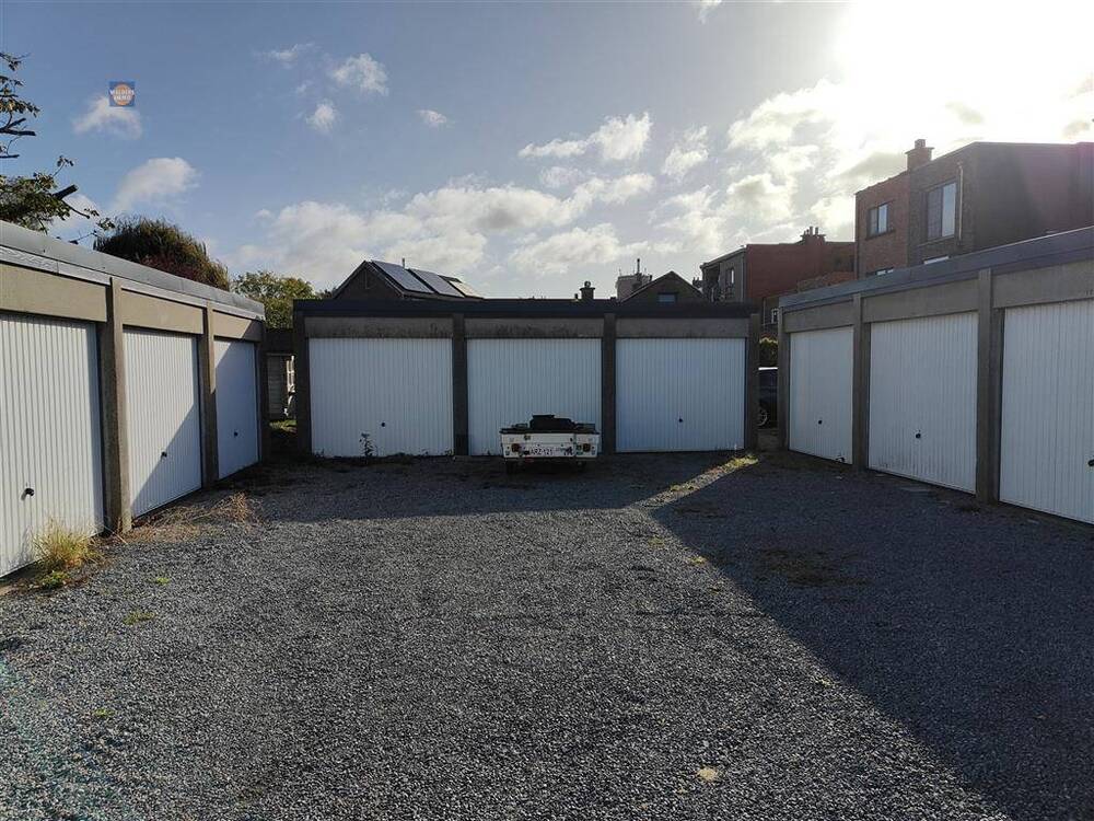 Parking & garage te  huur in Willebroek 2830 67.00€  slaapkamers m² - Zoekertje 584588